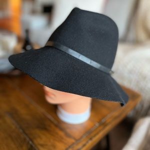 Classic black wool felt floppy hat